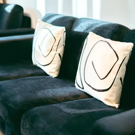 Downtown Delight Apartament *